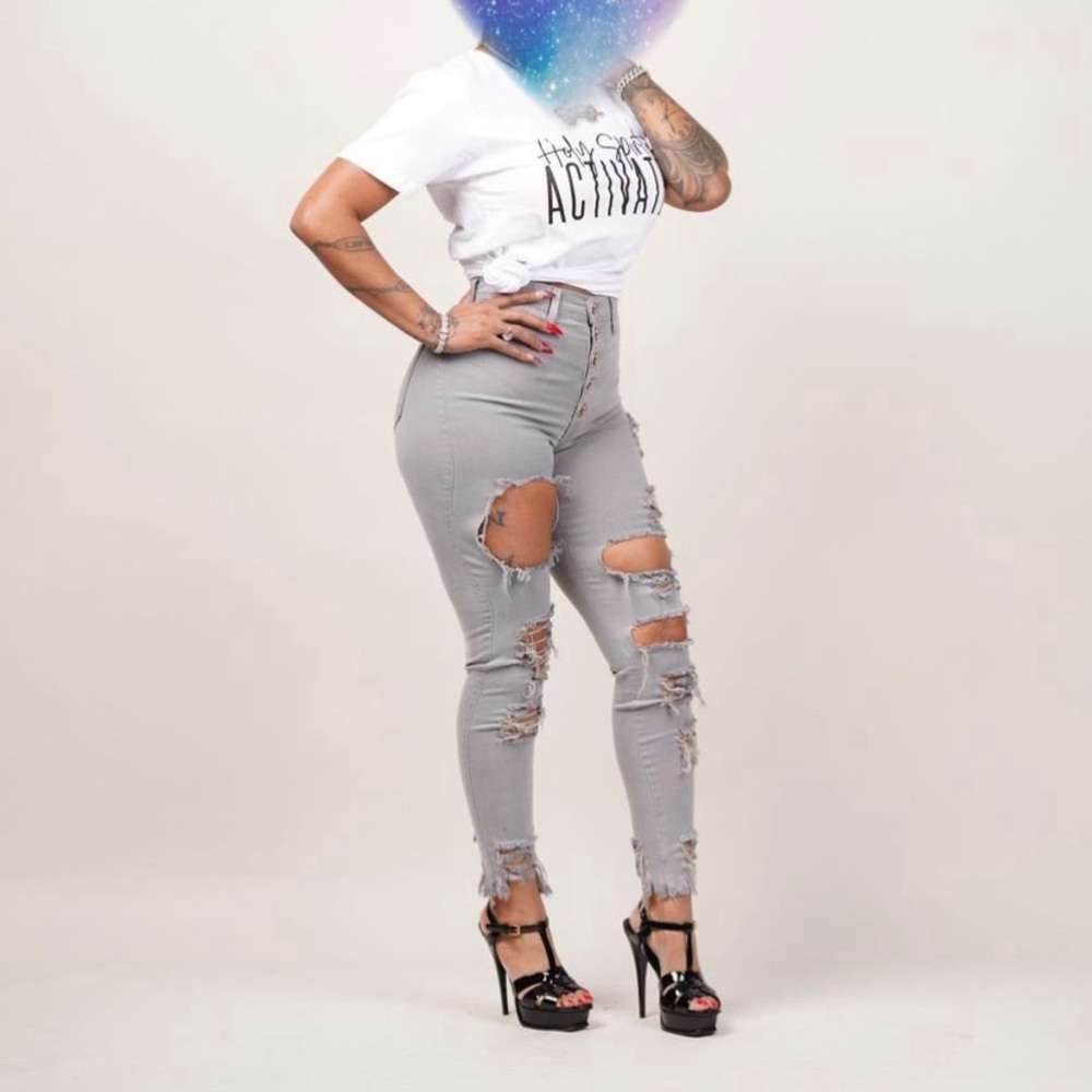 Distressed Jeans - Picture 4 of 4